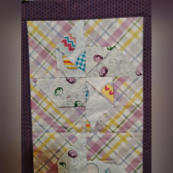 Quilted Table Topper/Runner Purple-White Housewarming approx. 13' x 36' - Picture 14 of 16